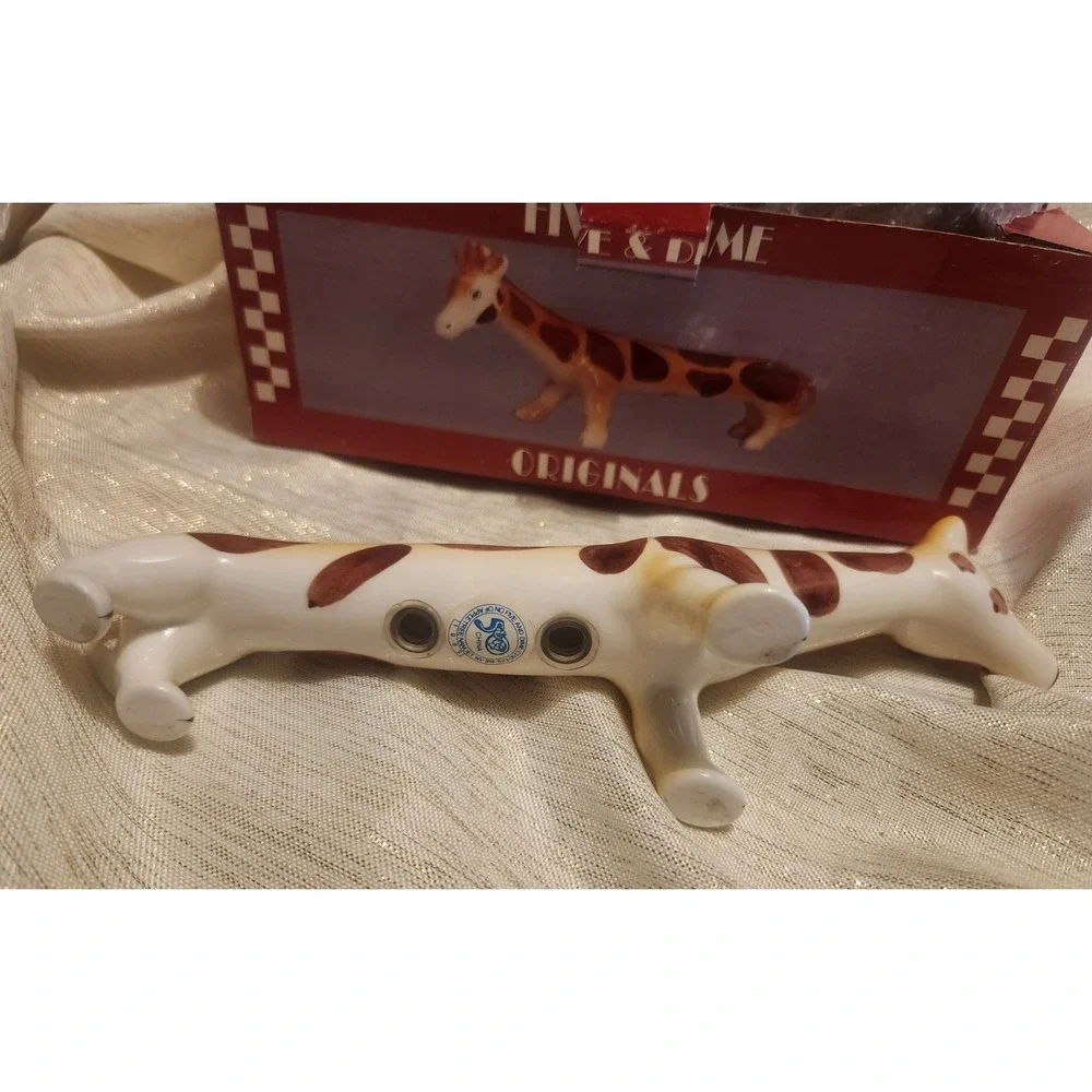 Vintage 1989 Five & Dime Inc Long Giraffe Ceramic Salt & Pepper Shaker NOS